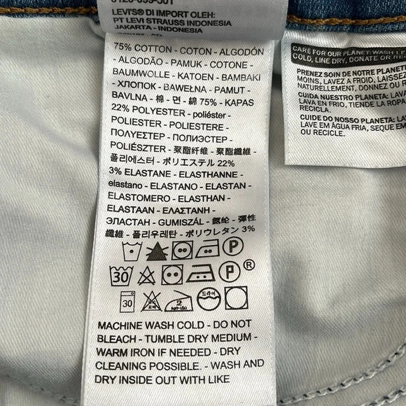 Levi’s 311 Shaping Skinny Jeans, Size 31 - Picture 15 of 16